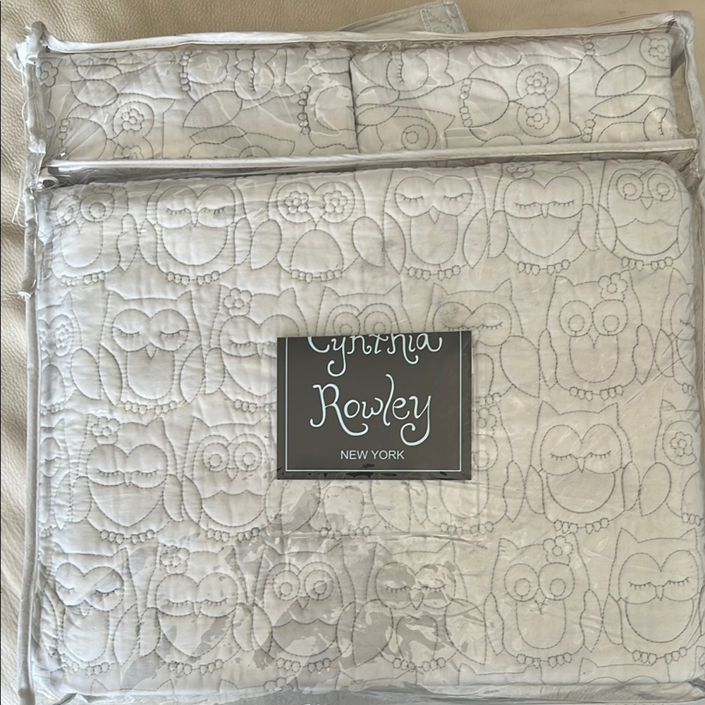 Cynthia Rowley White Quilted Owl Bedding Set